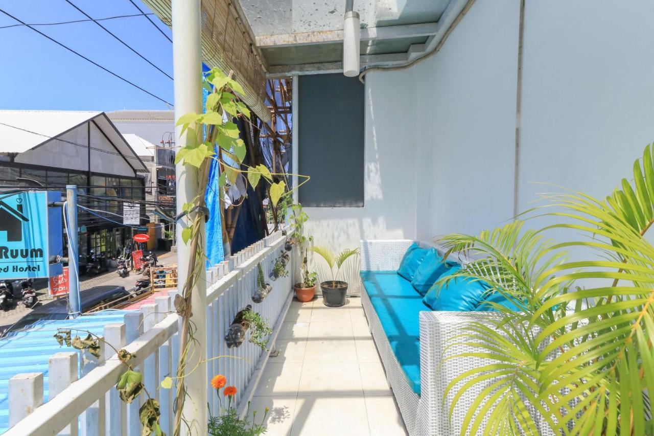 The Ruum Hostel Canggu Ngoại thất bức ảnh